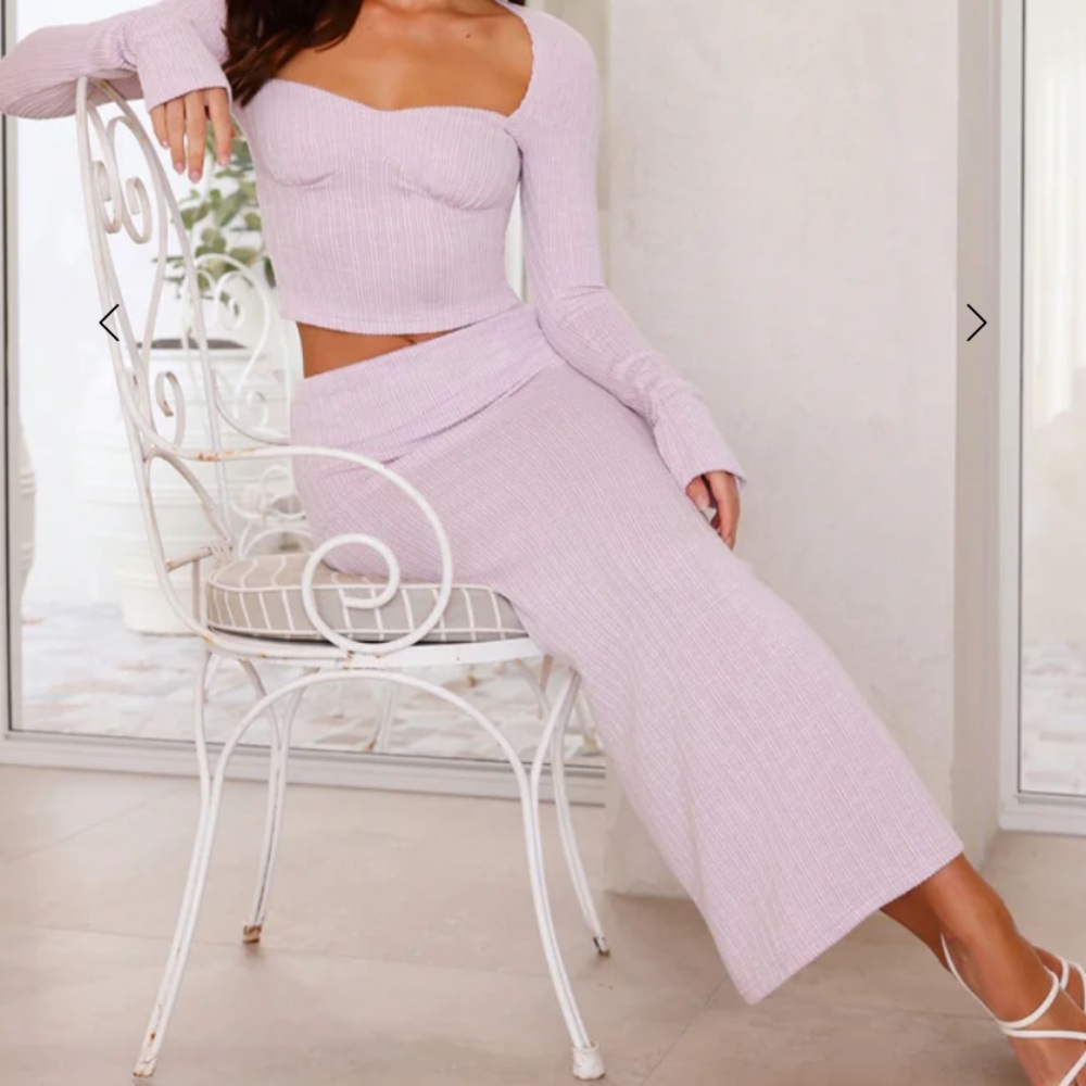 Elegant Lavender Maxi Skirt - Picture 2 of 3
